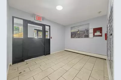 856 E 213th Street, Bronx, NY 10467 - Photo 4