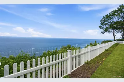 7 Thompson Street, Shoreham, NY 11786 - Photo 28
