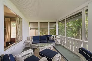 7 Thompson St, Shoreham, NY 11786 - Photo 32