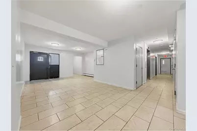 715 E 214th Street, Bronx, NY 10467 - Photo 6