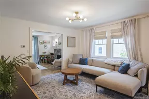 71 Bar Beach Rd, Port Washington, NY 11050 - Photo 6