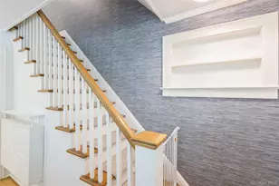 71 Bar Beach Rd, Port Washington, NY 11050 - Photo 16