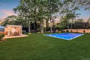 116 W Tiana Rd, Hampton Bays, NY 11946 - Photo 12