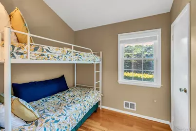 116 W Tiana Road, Hampton Bays, NY 11946 - Photo 26