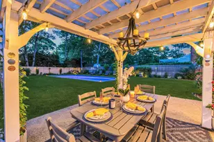 116 W Tiana Rd, Hampton Bays, NY 11946 - Photo 2