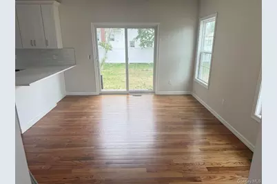 12 Gail Grace Court, Copiague, NY 11726 - Photo 4