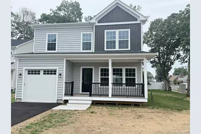 12 Gail Grace Court, Copiague, NY 11726 - Photo 1