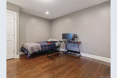 167 Lakeview Avenue, Lynbrook, NY 11563 - Photo 20