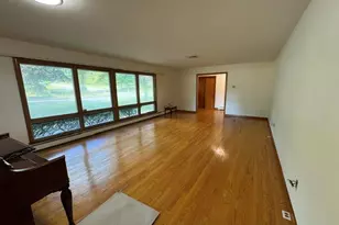 49 Chestnut Ln, Newburgh, NY 12550 - Photo 10