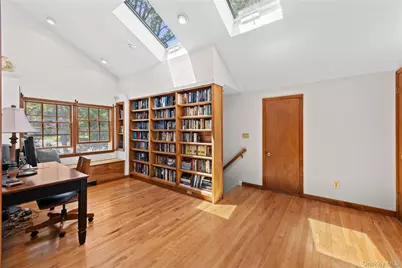 7 Cedarwood Court, Setauket, NY 11733 - Photo 20