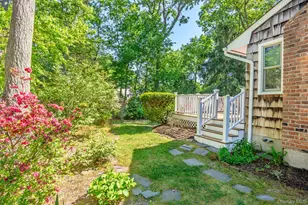 7 Cedarwood Ct, Setauket, NY 11733 - Photo 30