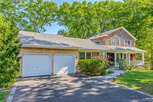 7 Cedarwood Ct, Setauket, NY 11733 - Photo 4