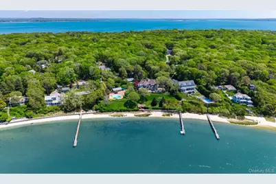 1350 W Cove Road, Cutchogue, NY 11935 - Photo 4