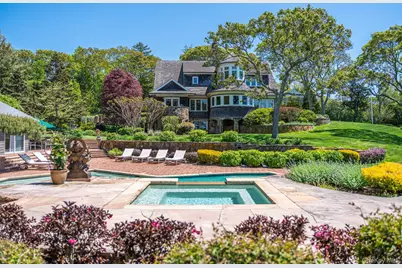 1350 W Cove Road, Cutchogue, NY 11935 - Photo 6
