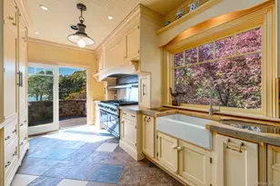 1350 W Cove Rd, Cutchogue, NY 11935 - Photo 22
