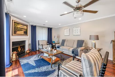 118 E Midland Pond Court, Moriches, NY 11955 - Photo 4