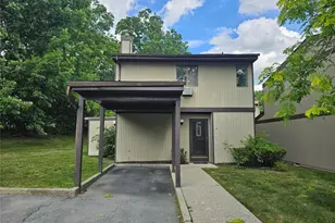 6 Eaton Ct, Middletown, NY 10940 - Photo 2