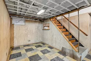 38-17 208th St, Bayside, NY 11361 - Photo 28