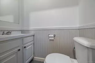 15 Franklin Pl, Oceanside, NY 11572 - Photo 10