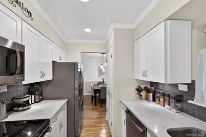 20 Bronxville Glen Drive #6, Bronxville, NY 10708 - Photo 8