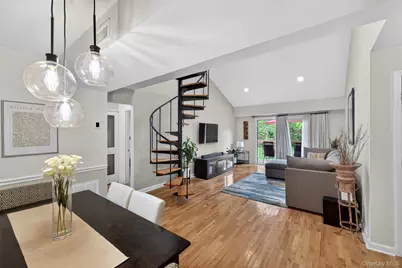 20 Bronxville Glen Drive #6, Bronxville, NY 10708 - Photo 1