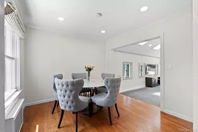 8 Park Circle, Great Neck, NY 11024 - Photo 8