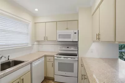 11 Pond Drive W, Rhinebeck, NY 12572 - Photo 6