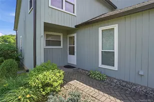 11 Pond Dr W, Rhinebeck, NY 12572 - Photo 2