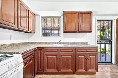 3885 Paulding Avenue, Bronx, NY 10469 - Photo 28