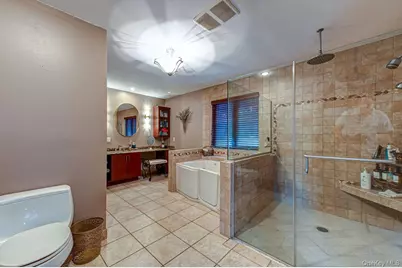 2349 Lincoln Street, North Bellmore, NY 11710 - Photo 18