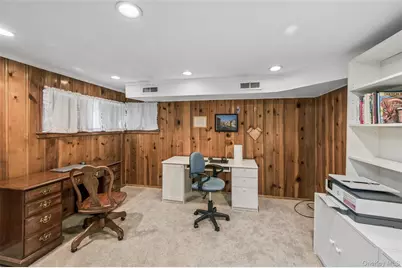 952 Roxbury Drive, Westbury, NY 11590 - Photo 24
