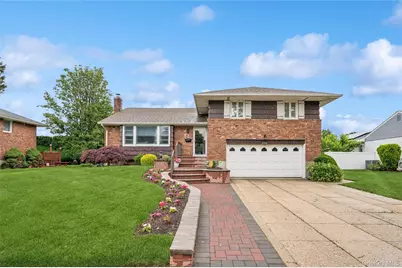 952 Roxbury Drive, Westbury, NY 11590 - Photo 1