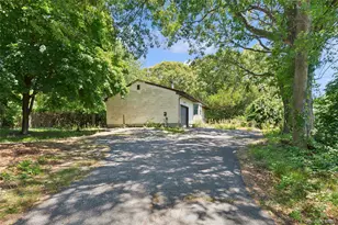 111 S Coleman Rd, Centereach, NY 11720 - Photo 24