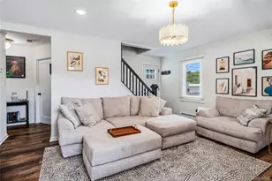 633 Robin Ct, West Hempstead, NY 11552 - Photo 6