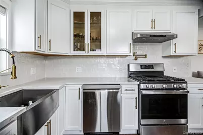 633 Robin Court, West Hempstead, NY 11552 - Photo 10