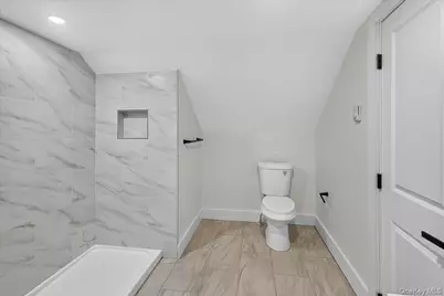 245 Cedar Avenue, Patchogue, NY 11772 - Photo 14