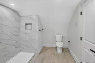 245 Cedar Ave, Patchogue, NY 11772 - Photo 14