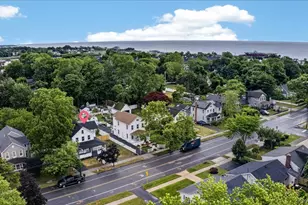 245 Cedar Ave, Patchogue, NY 11772 - Photo 4