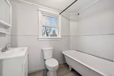 19 W Maple Avenue, Suffern, NY 10901 - Photo 16
