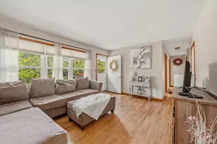31 Wickham Dr, Warwick, NY 10990 - Photo 2