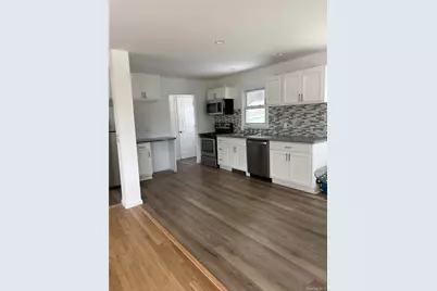 50 Pine Street, Patchogue, NY 11772 - Photo 4