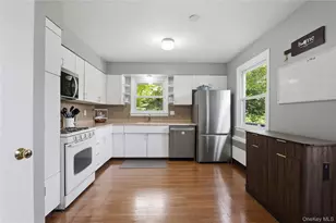 11 Forest Dr, Suffern, NY 10901 - Photo 14