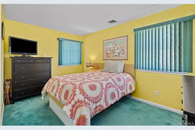 1288 Boston Avenue, Bay Shore, NY 11706 - Photo 18