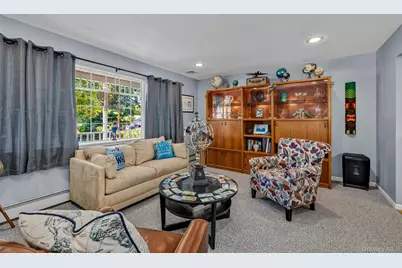 1288 Boston Avenue, Bay Shore, NY 11706 - Photo 10
