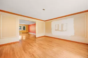 1103 Carlls Straight Path, Dix Hills, NY 11746 - Photo 16