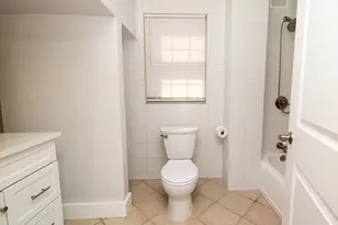 47 Wood St, Lynbrook, NY 11563 - Photo 6
