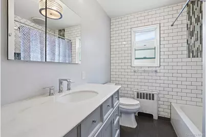 841 Willow Road, Franklin Square, NY 11010 - Photo 24