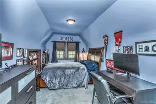 20 Voorhees Pl, Malverne, NY 11565 - Photo 24