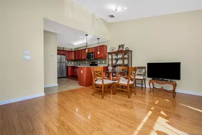 212 Willow Lane, Valley Stream, NY 11580 - Photo 2