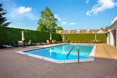 212 Willow Lane, Valley Stream, NY 11580 - Photo 14
